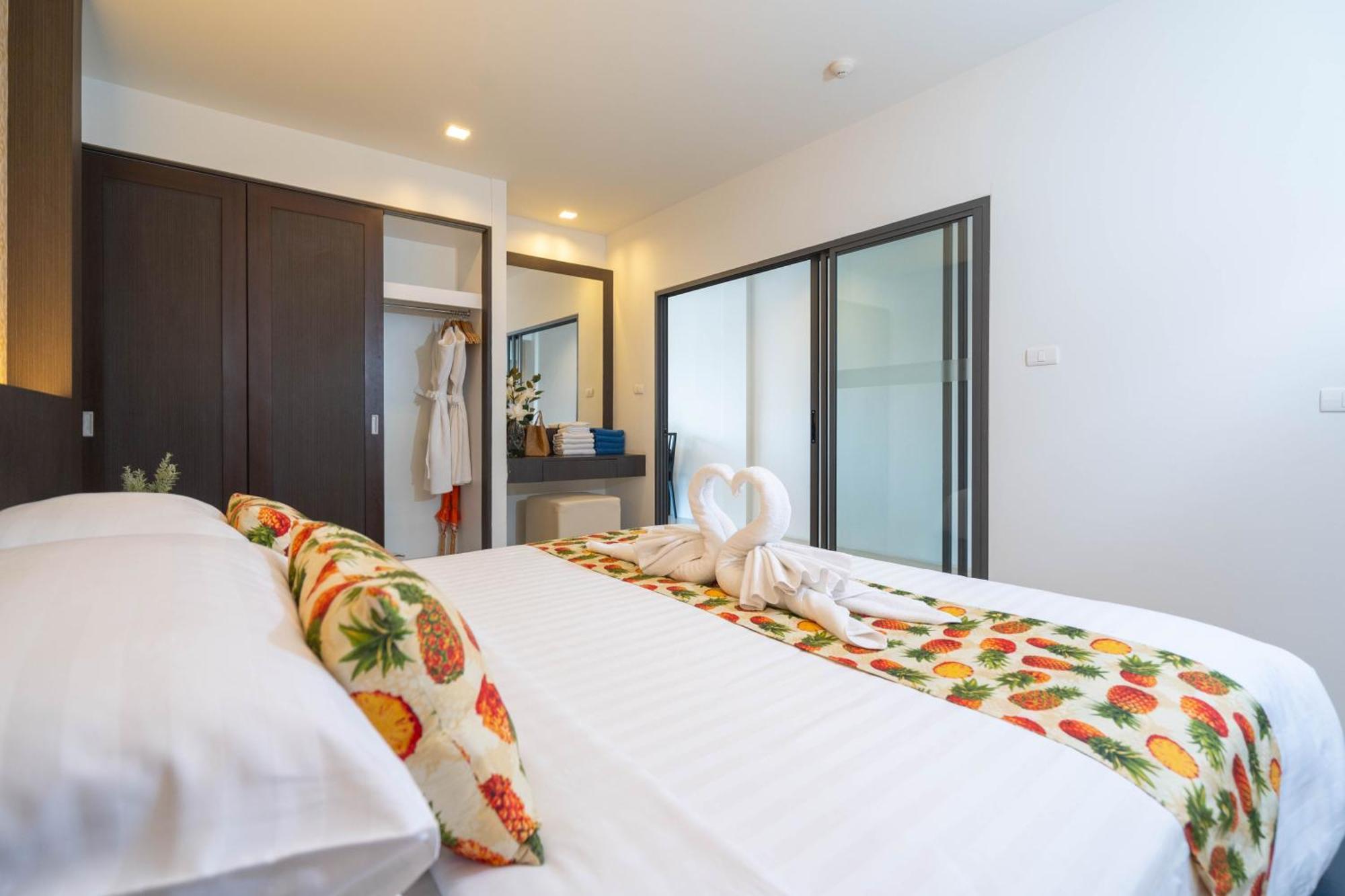 Patong Bay Residence 3*. Seaview Patong Hotel. The Ashlee Plaza Patong Hotel & Spa. Sea Hills Resort Patong.